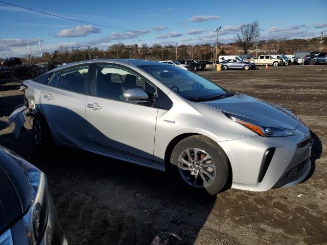 JTDKARFU5K3077145 - 2019 TOYOTA PRIUS SILVER photo 4