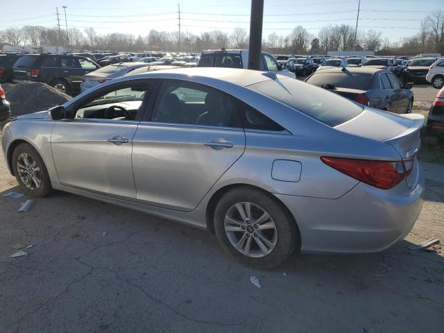 5NPEB4AC5DH534670 - 2013 HYUNDAI SONATA GLS SILVER photo 2