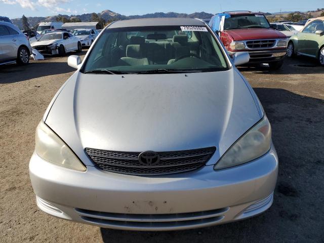 4T1BE32K42U541019 - 2002 TOYOTA CAMRY LE SILVER photo 5