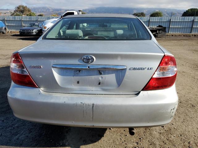 4T1BE32K42U541019 - 2002 TOYOTA CAMRY LE SILVER photo 6