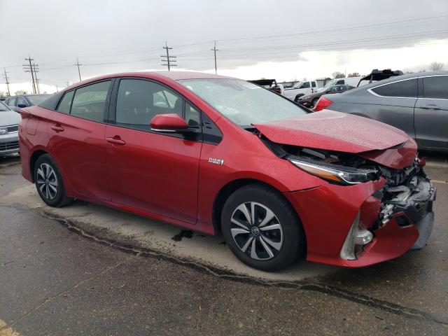 JTDKARFP7H3037958 - 2017 TOYOTA PRIUS PRIM RED photo 4