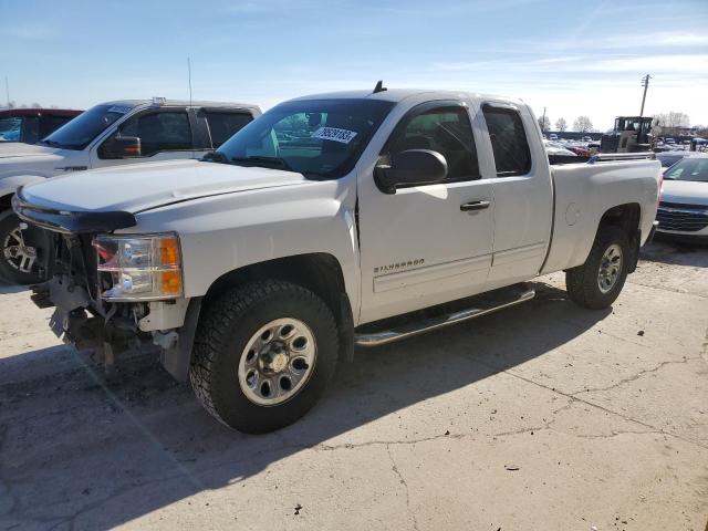 1GCRCREA4DZ125959 - 2013 CHEVROLET SILVERADO C1500  LS WHITE photo 1