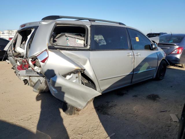 5TDZA23C04S073961 - 2004 TOYOTA SIENNA CE SILVER photo 3