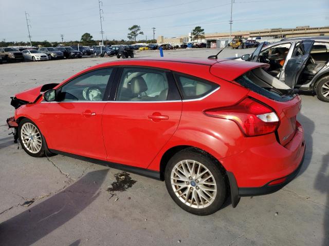 1FAHP3M28CL260439 - 2012 FORD FOCUS SEL RED photo 2