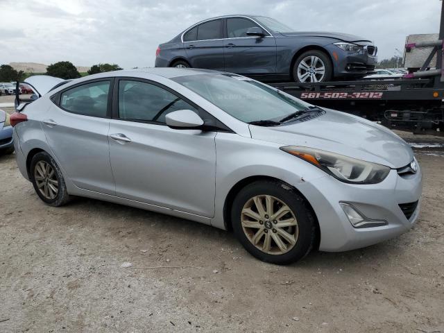 5NPDH4AE7EH503272 - 2014 HYUNDAI ELANTRA SE SILVER photo 4