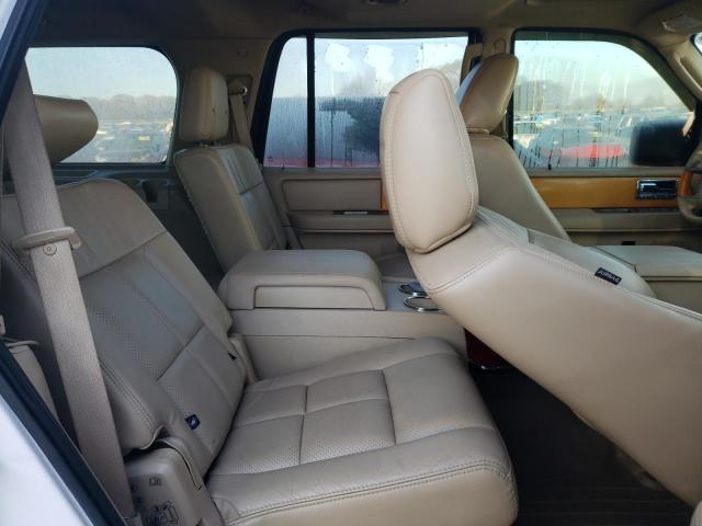 5LMFU28509EJ00392 - 2009 LINCOLN NAVIGATOR WHITE photo 10