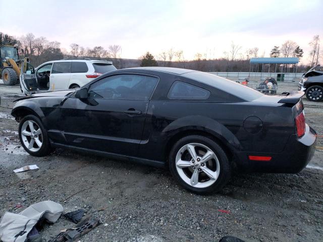 1ZVFT80N865179344 - 2006 FORD MUSTANG BLACK photo 2