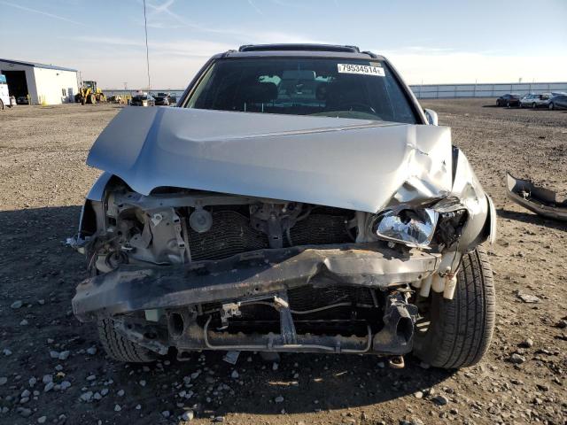 JN8DR09Y11W575792 - 2001 NISSAN PATHFINDER LE 银色 照片 5