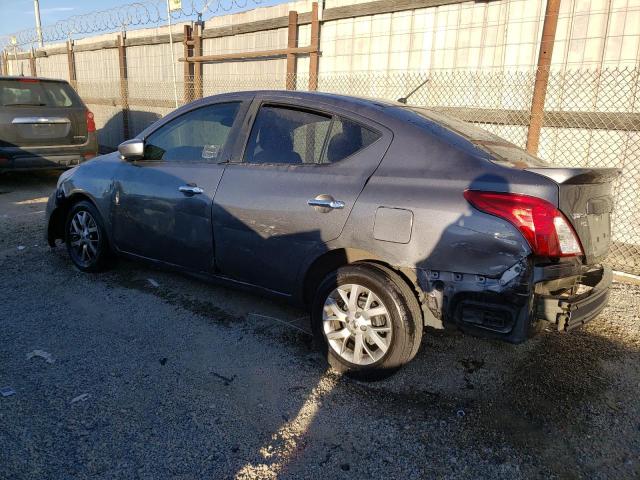 3N1CN7AP5JL881997 - 2018 NISSAN VERSA S GRAY photo 2