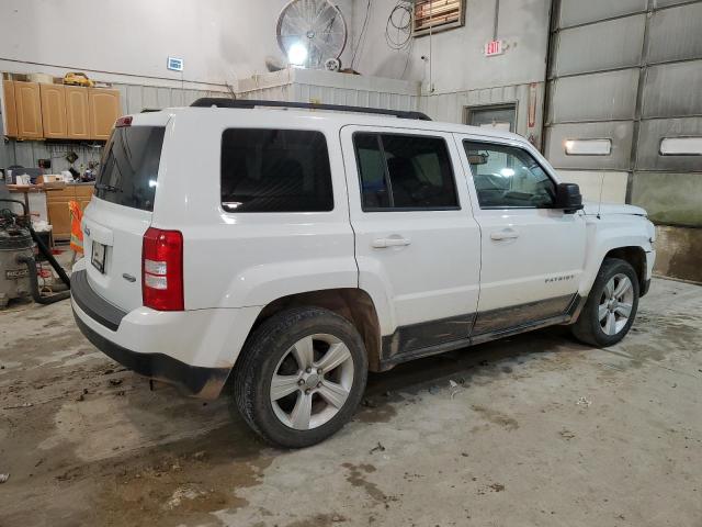 1C4NJPFB7HD184331 - 2017 JEEP PATRIOT LATITUDE WHITE photo 3