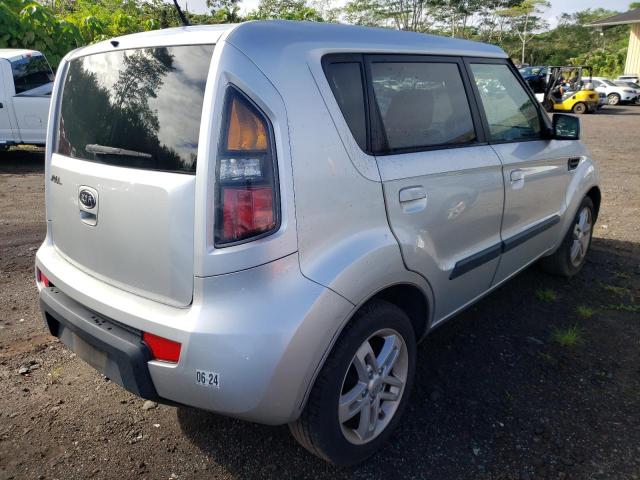 KNDJT2A22A7159277 - 2010 KIA SOUL + SILVER photo 3