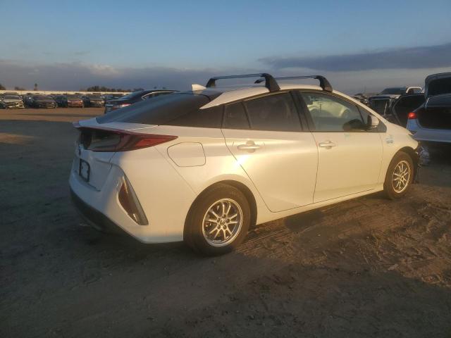 JTDKARFP6K3115590 - 2019 TOYOTA PRIUS PRIM 白色 照片 3