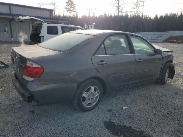 4T1BE32K05U554970 - 2005 TOYOTA CAMRY LE GRAY photo 3