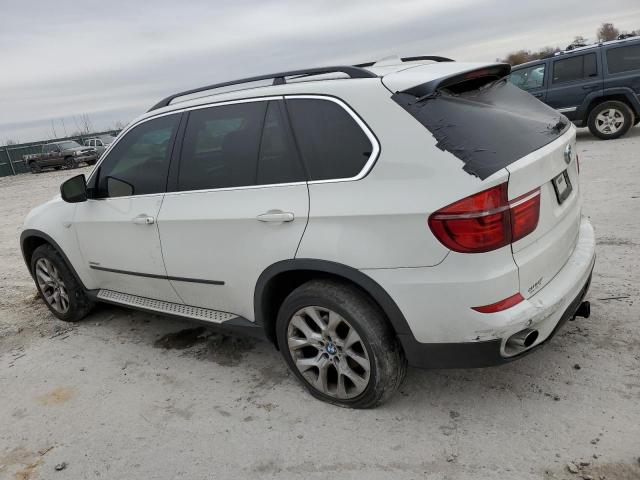 5UXZV4C54D0E03347 - 2013 BMW X5 XDRIVE35I WHITE photo 2