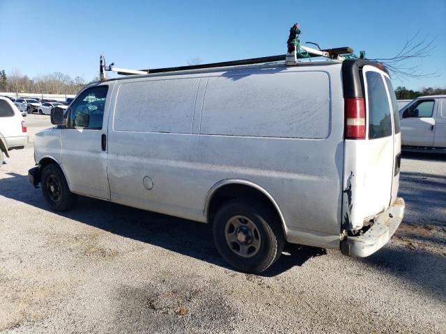 1GCFG15X351108194 - 2005 CHEVROLET EXPRESS G1 WHITE photo 2