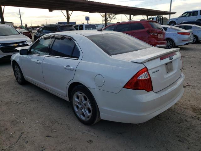 3FAHP0HA6AR354219 - 2010 FORD FUSION SE WHITE photo 2