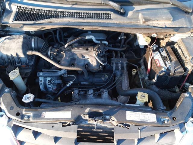 2A8HR44H38R105626 - 2008 CHRYSLER TOWN & COU LX SILVER photo 12