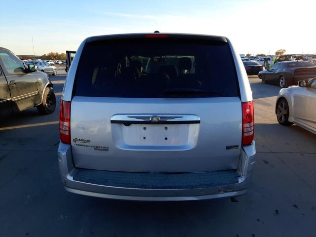 2A8HR44H38R105626 - 2008 CHRYSLER TOWN & COU LX SILVER photo 6