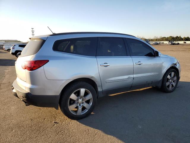 1GNKVLEDXBJ206342 - 2011 CHEVROLET TRAVERSE LTZ GRAY photo 3