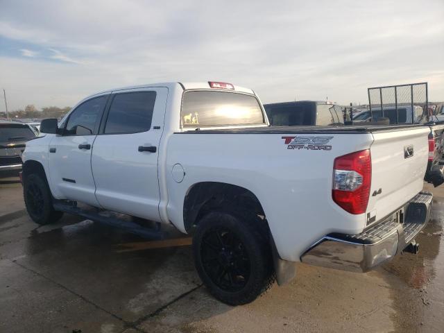 5TFDW5F14KX837857 - 2019 TOYOTA TUNDRA CREWMAX SR5 WHITE photo 2