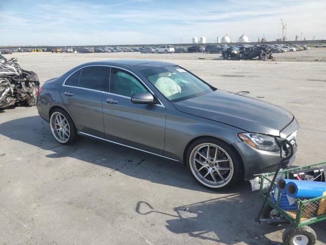 55SWF4JB2JU252432 - 2018 MERCEDES-BENZ C 300 GRAY photo 4