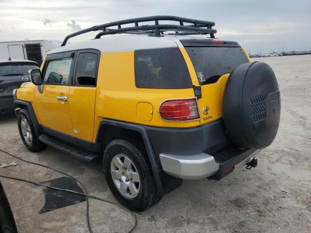 JTEBU11F270042763 - 2007 TOYOTA FJ CRUISER YELLOW photo 2