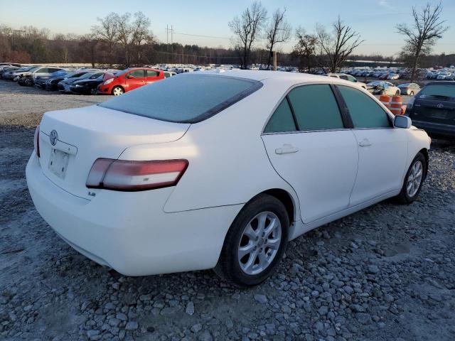 4T1BF3EK2AU522637 - 2010 TOYOTA CAMRY BASE WHITE photo 3