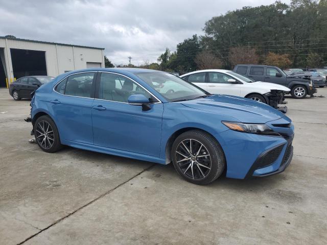 4T1G11AK3PU120682 - 2023 TOYOTA CAMRY SE NIGHT SHADE BLUE photo 4