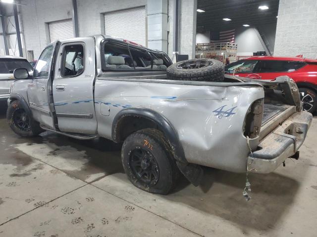 5TBBT44184S444345 - 2004 TOYOTA TUNDRA ACCESS CAB SR5 SILVER photo 2
