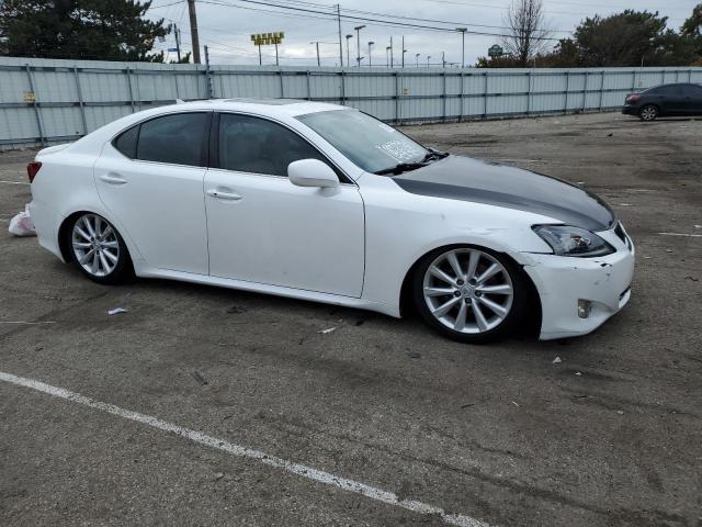 JTHCK262785025423 - 2008 LEXUS IS 250 WHITE photo 4