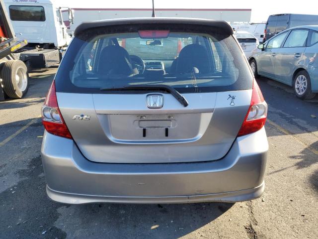 JHMGD37638S022717 - 2008 HONDA FIT SPORT SILVER photo 6