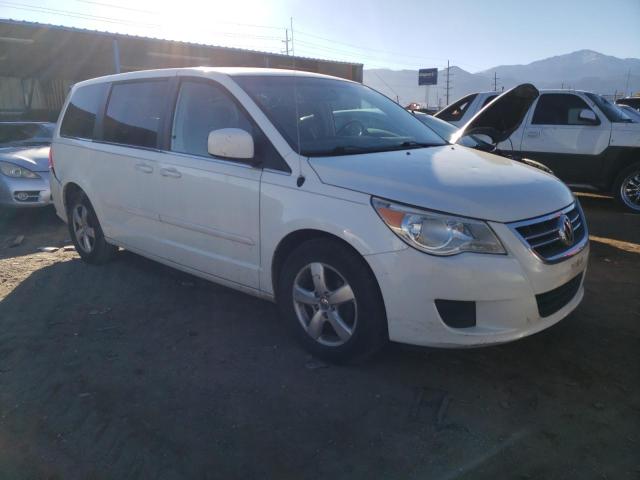 2V8HW34159R543762 - 2009 VOLKSWAGEN ROUTAN SE WHITE photo 4