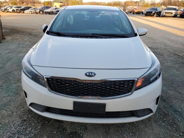 3KPFK4A70HE065358 - 2017 KIA FORTE LX WHITE photo 5