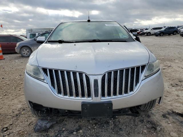 2LMDJ6JK7BBJ18405 - 2011 LINCOLN MKX SILVER photo 5