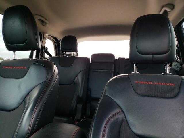 1C4PJMBSXHW588032 - 2017 JEEP CHEROKEE TRAILHAWK ნაცრისფერი ფოტო 10