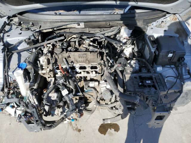 5NPE24AF1GH370770 - 2016 HYUNDAI SONATA SE SILVER photo 11