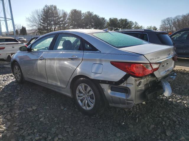 5NPEB4ACXDH519517 - 2013 HYUNDAI SONATA GLS SILVER photo 2