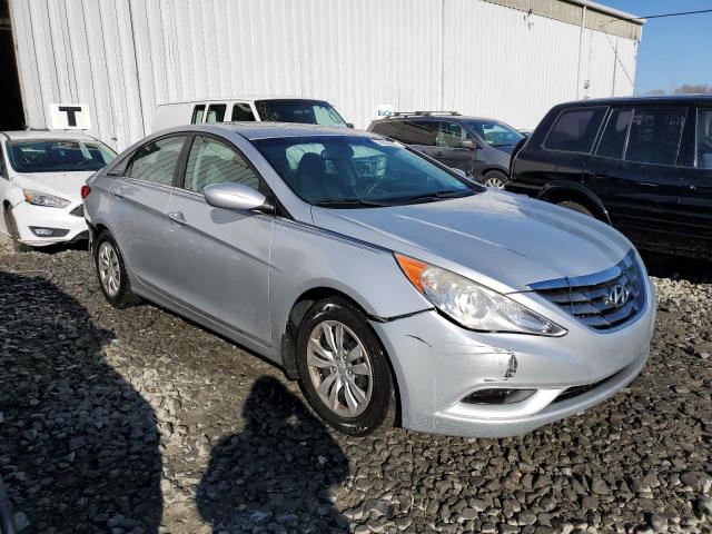 5NPEB4ACXDH519517 - 2013 HYUNDAI SONATA GLS SILVER photo 4