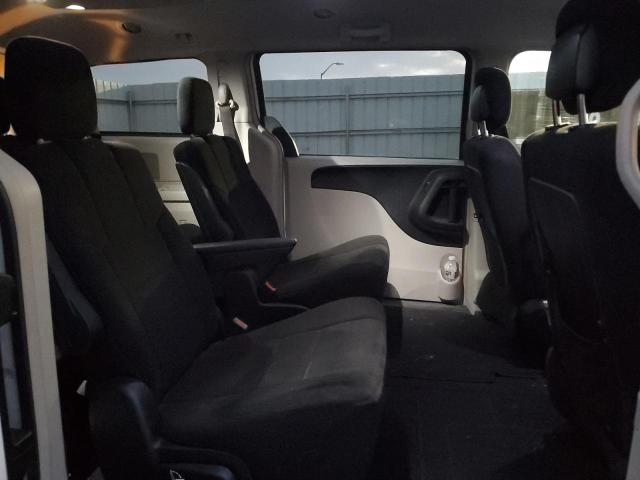 2C4RC1BGXCR176059 - 2012 CHRYSLER TOWN & COU TOURING WHITE photo 11