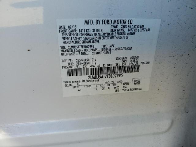 2LMHJ5AT7FBL02995 - 2015 LINCOLN MKT WHITE photo 13