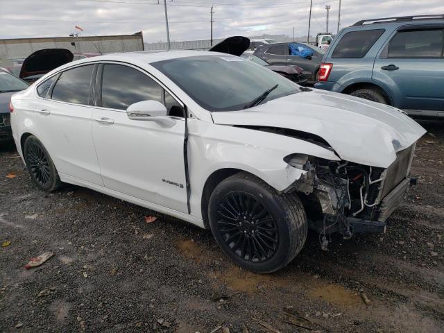 3FA6P0RU2JR247782 - 2018 FORD FUSION TITANIUM/PLATINUM HEV WHITE photo 4