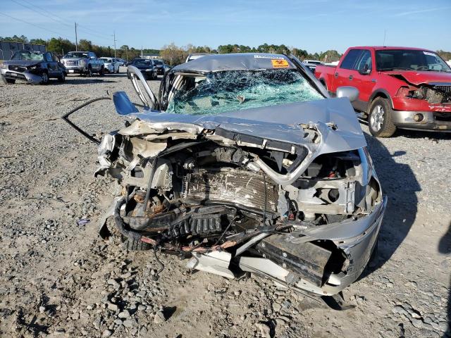 1LNHM81WX4Y653804 - 2004 LINCOLN TOWN CAR EXECUTIVE SILVER photo 5