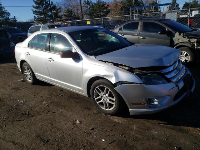 3FAHP0GA9BR290423 - 2011 FORD FUSION S SILVER photo 4