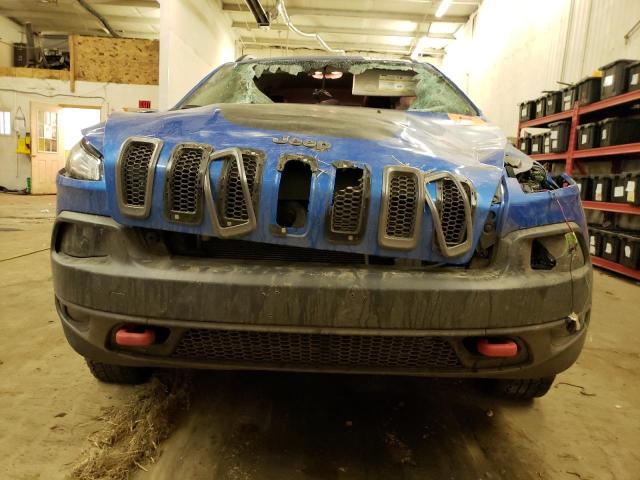1C4PJMBX1JD576459 - 2018 JEEP CHEROKEE TRAILHAWK BLUE photo 5