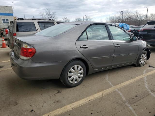 4T1BE32K15U552449 - 2005 TOYOTA CAMRY LE GRAY photo 3