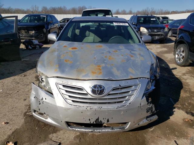 4T4BE46K49R105576 - 2009 TOYOTA CAMRY BASE SILVER photo 5