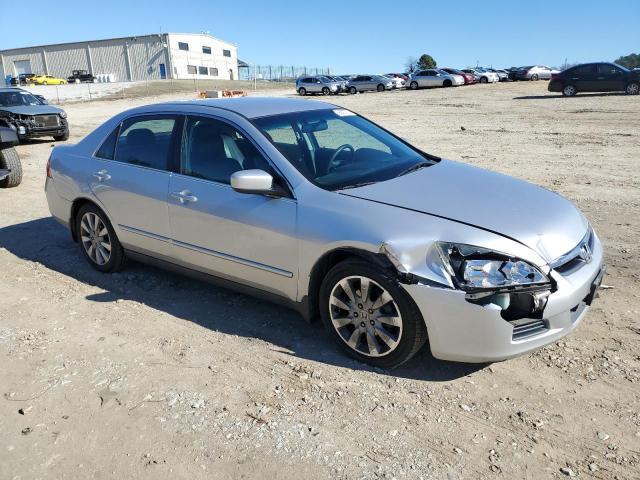 1HGCM66447A005576 - 2007 HONDA ACCORD SE SILVER photo 4