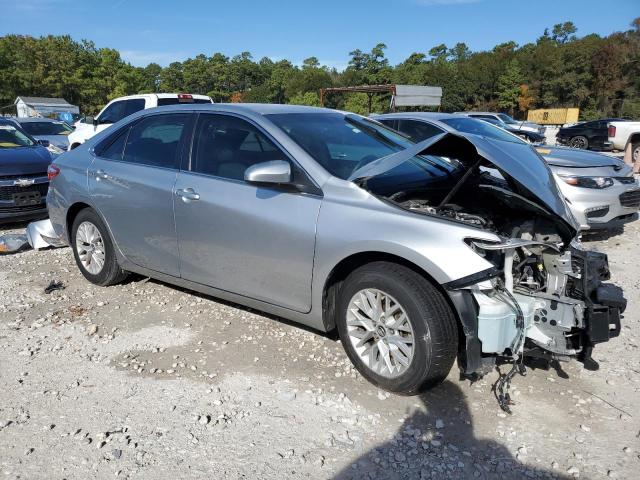 4T4BF1FK5GR524514 - 2016 TOYOTA CAMRY LE SILVER photo 4