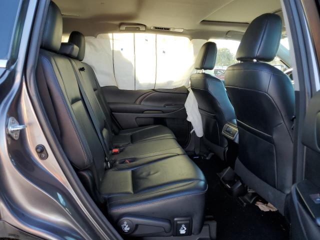 5TDJKRFH0GS320510 - 2016 TOYOTA HIGHLANDER XLE GRAY photo 11