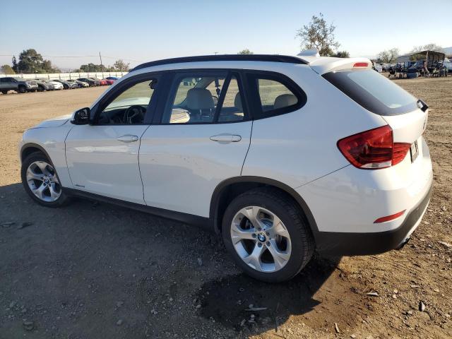 WBAVM1C55FVZ94063 - 2015 BMW X1 SDRIVE28I WHITE photo 2